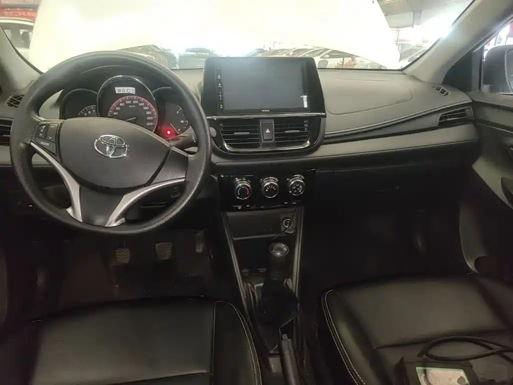 Toyota Vios 2022 — фото 10
