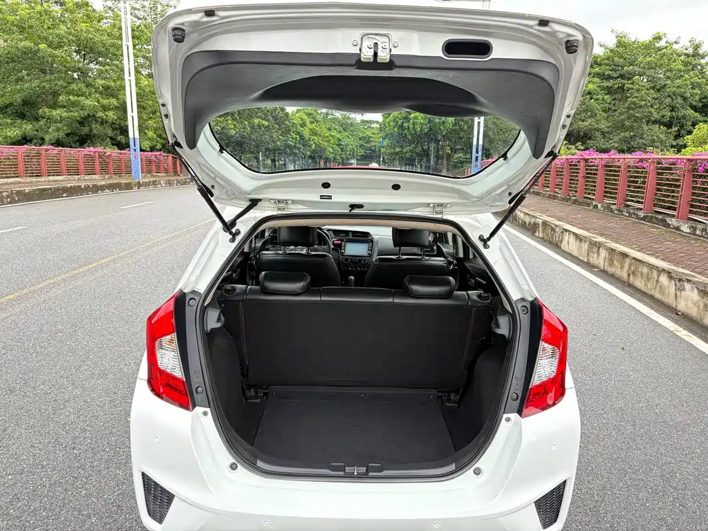 Honda Fit 2015 — фото 9