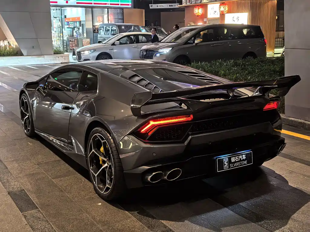 Lamborghini Huracan 2017 — фото 3