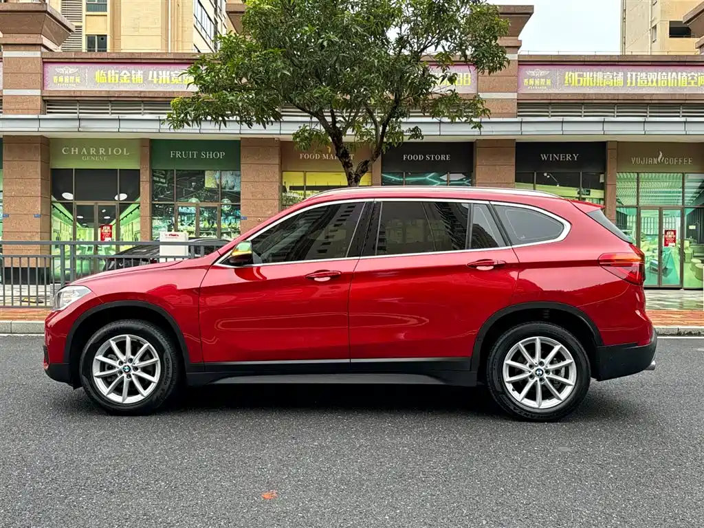 BMW X1 2018 — фото 9