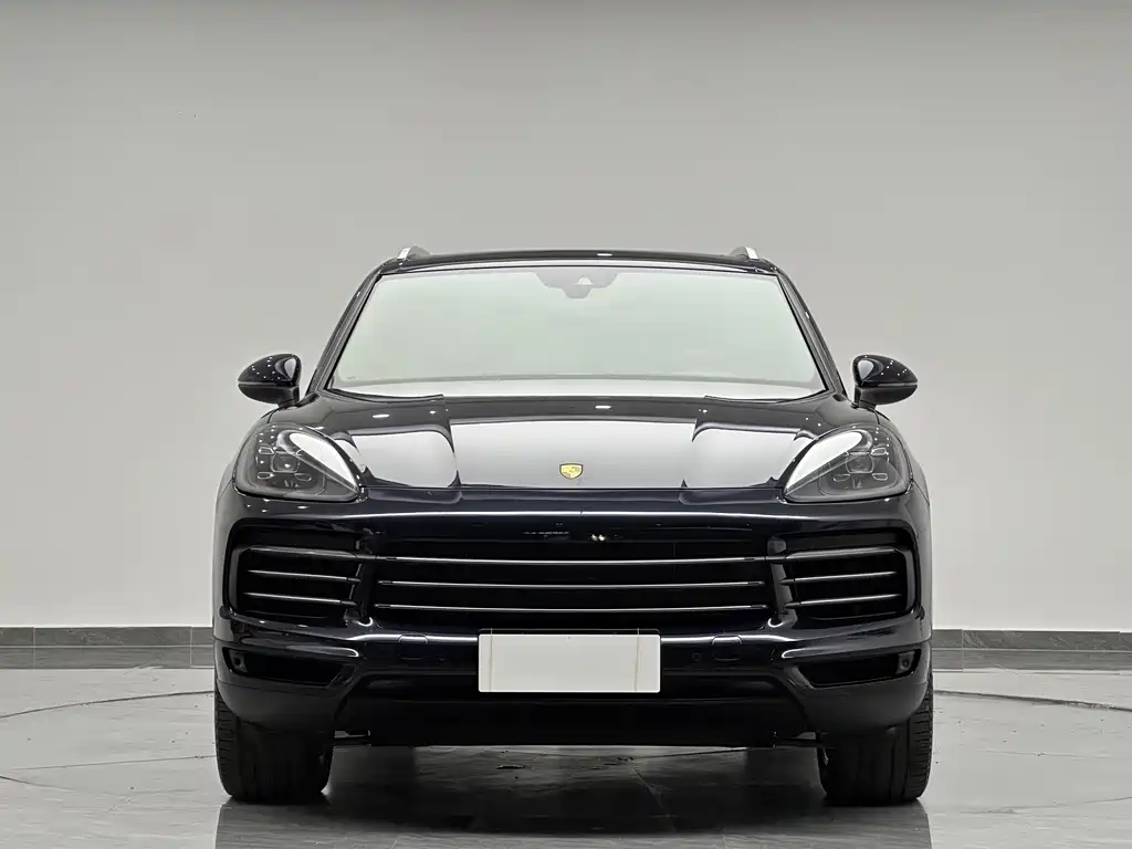 Porsche Cayenne 2019 — фото 2