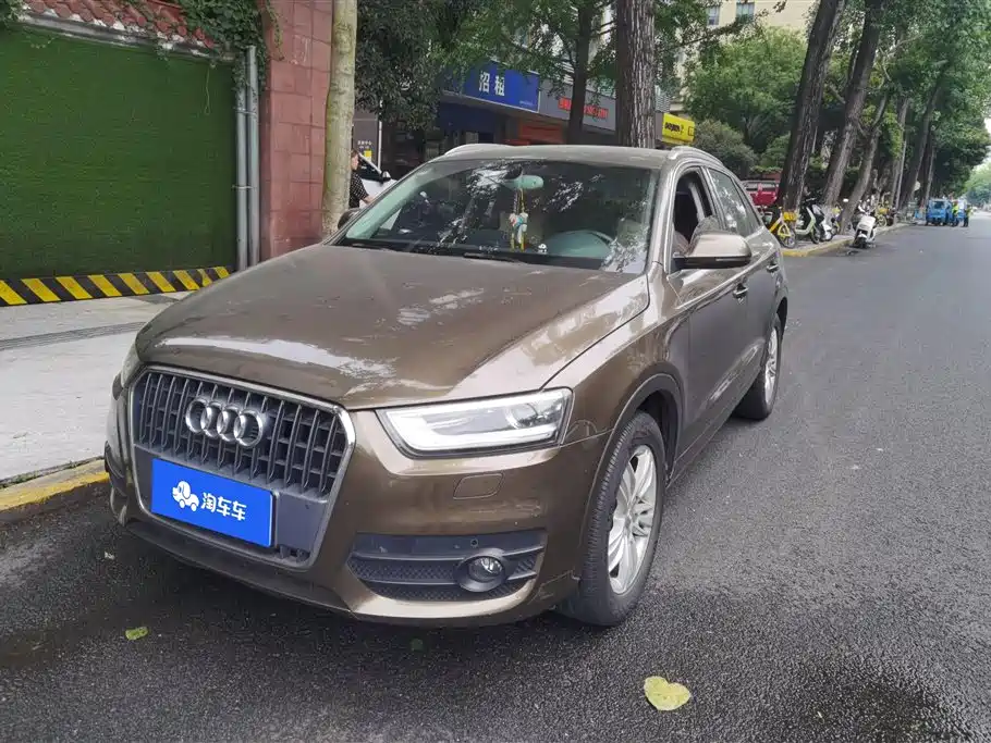 Audi Q3 2015