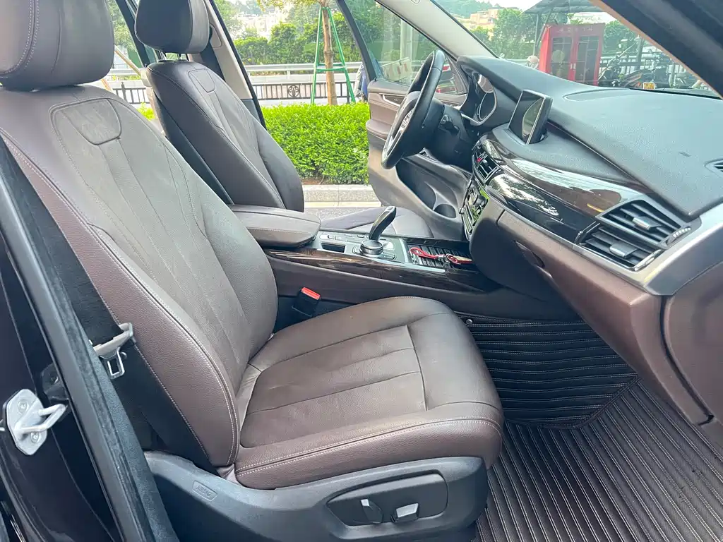 BMW X5 2018 — фото 15