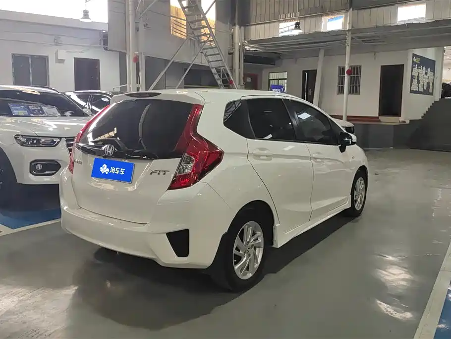 Honda Fit 2015 — фото 3