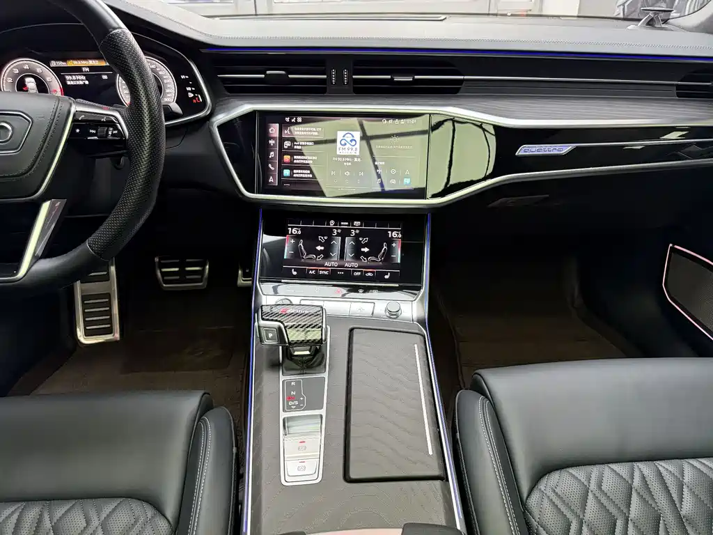 Audi A6L 2025 — фото 10