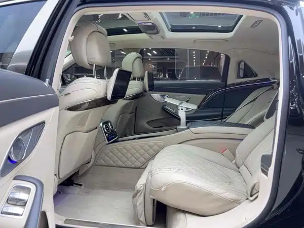 Mercedes-Benz Maybach S-Class 2015