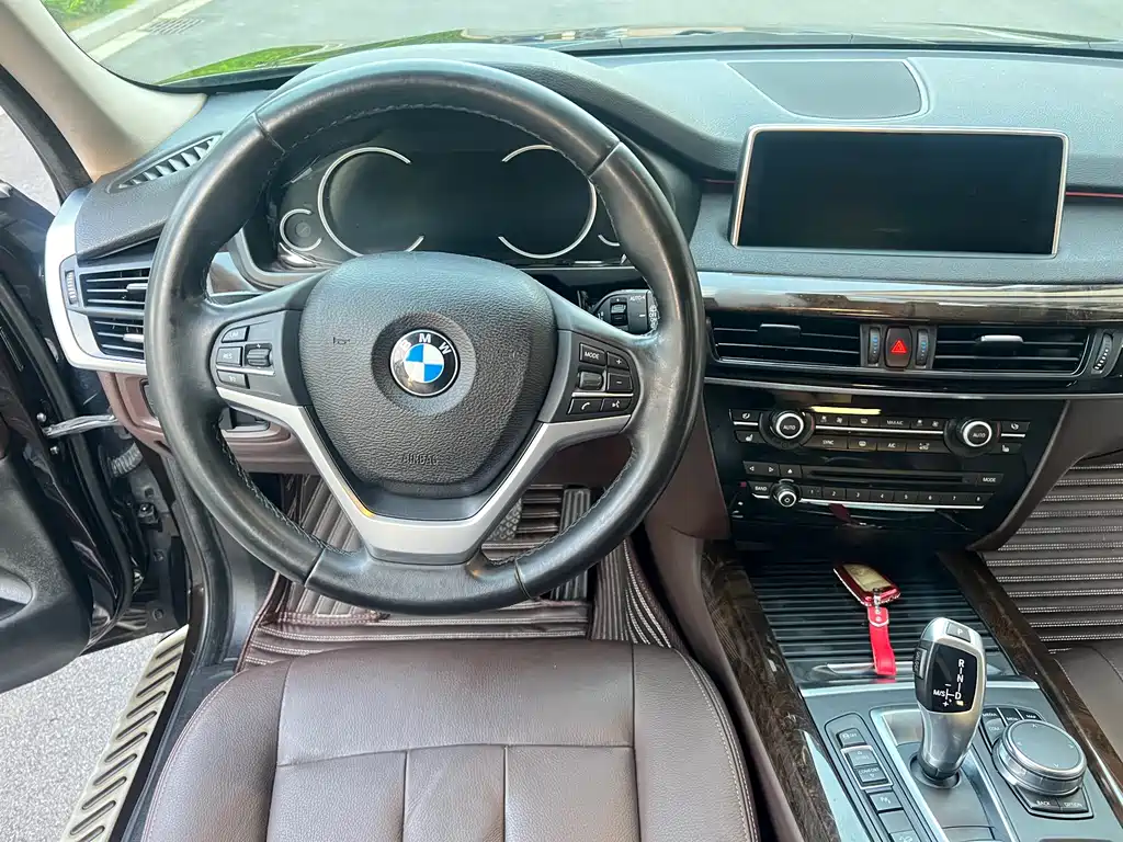 BMW X5 2018 — фото 19