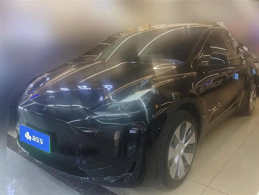 Tesla Model Y 2023 — фото 1
