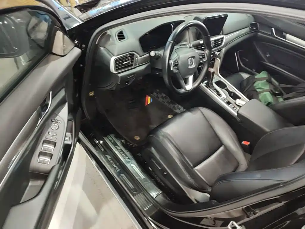 Honda Accord 2021 — фото 23