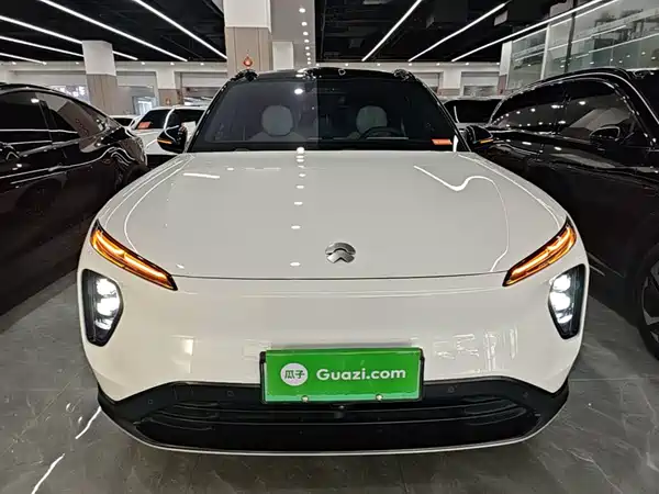 NIO ES6 2025