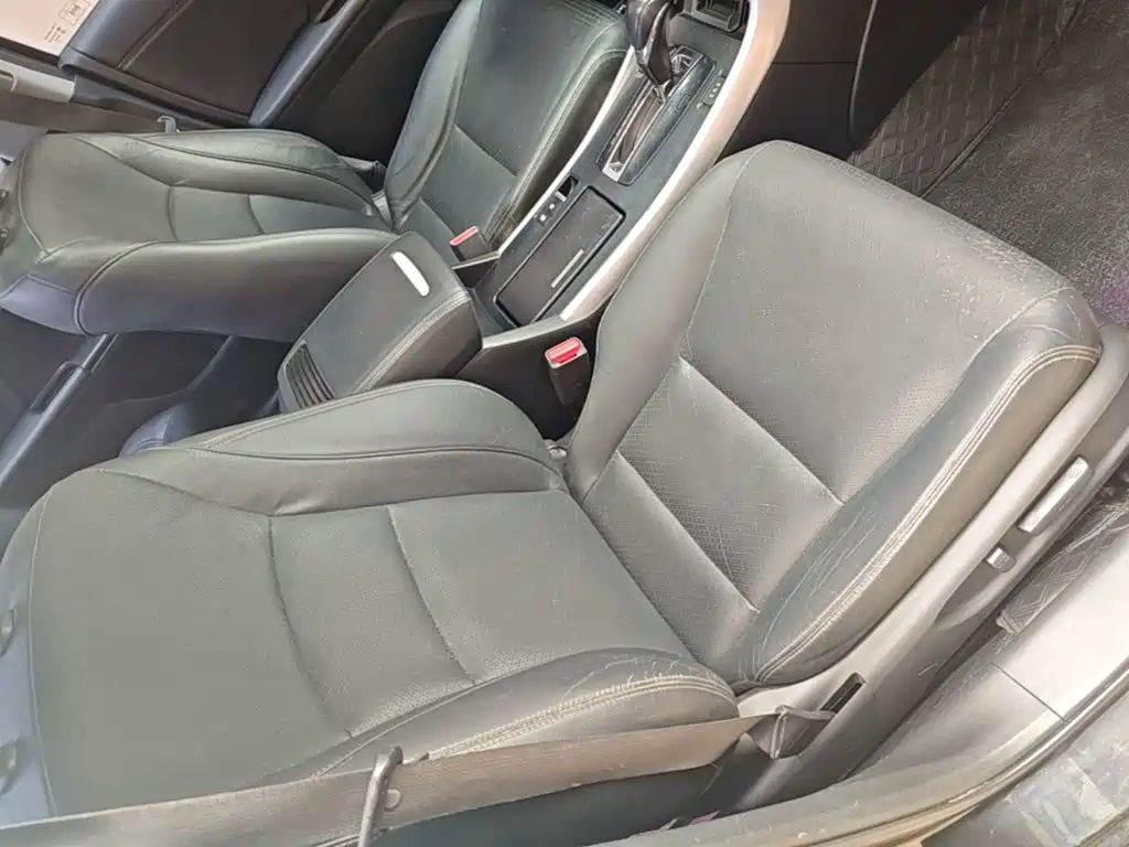 Honda Accord 2014 — фото 25