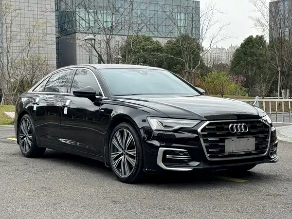 Audi A6L 2022