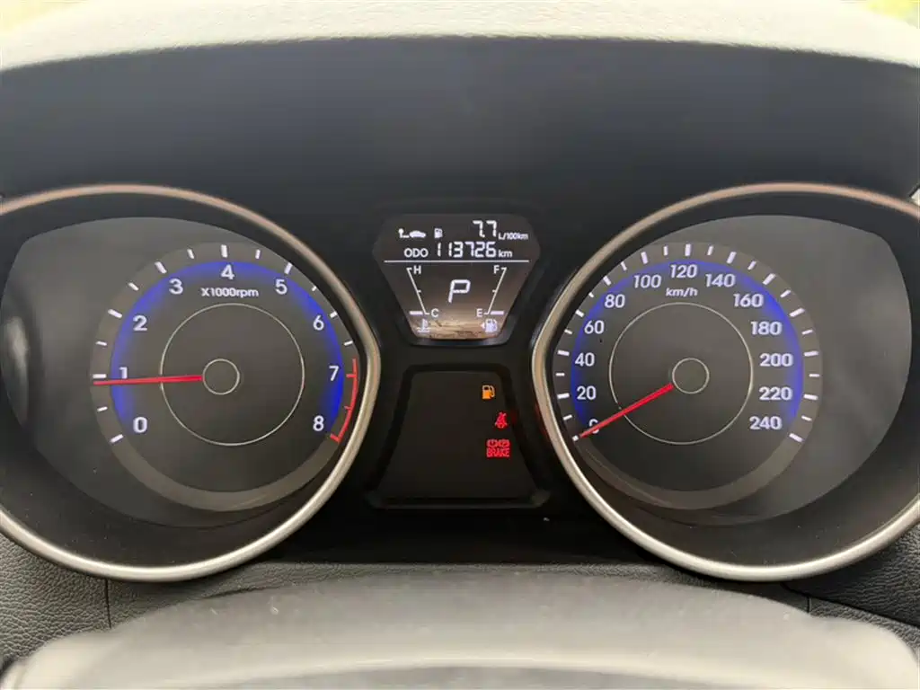 Hyundai Elantra Langdong 2017 — фото 21