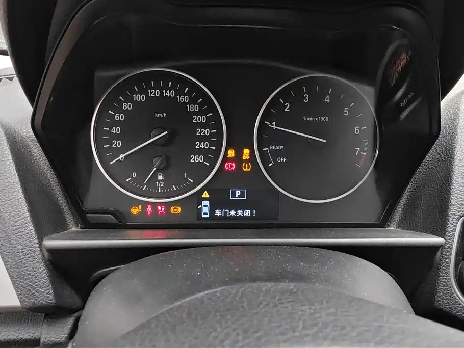 BMW 1 Series 2014 — фото 14