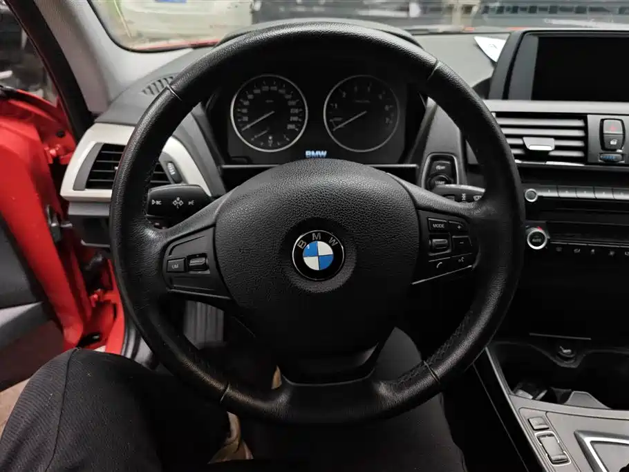 BMW 1 Series 2014 — фото 15