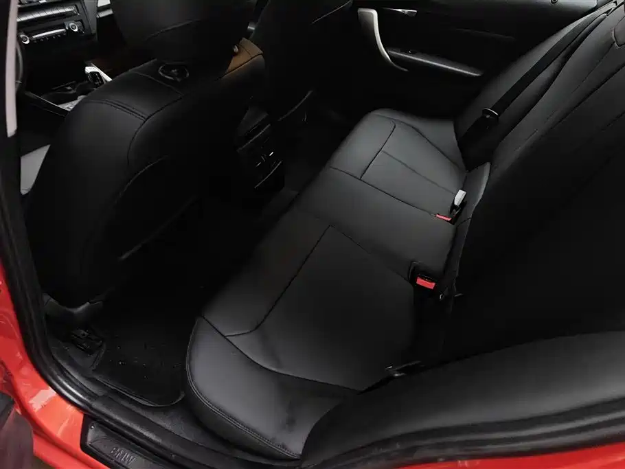 BMW 1 Series 2014 — фото 11