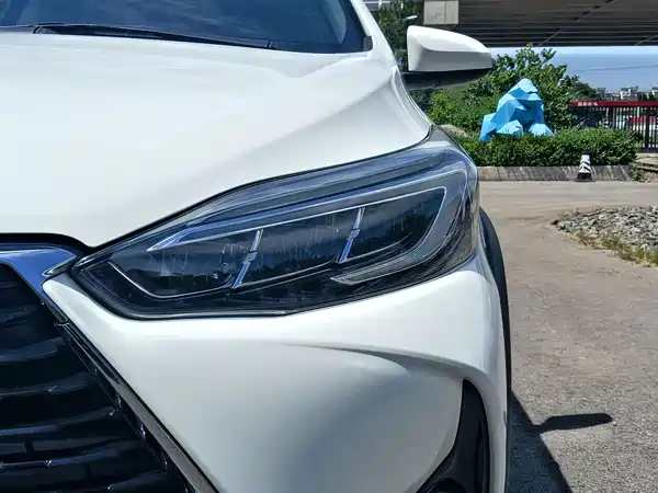 Toyota Yaris L 2022