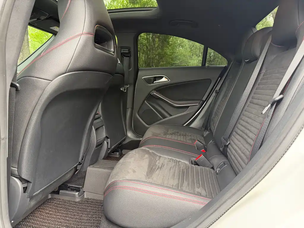 Mercedes-Benz CLA 2018 — фото 11