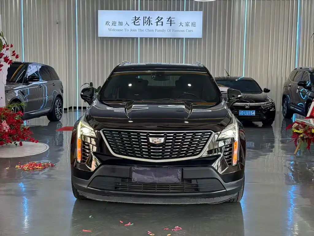 Cadillac XT4 2022 — фото 2