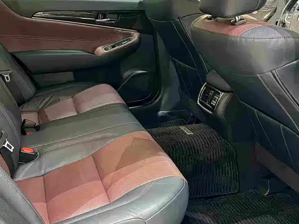 Toyota Crown 2019