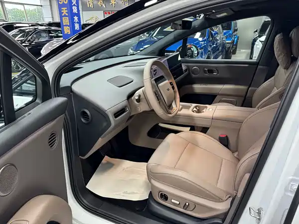 Li Auto i6 2026