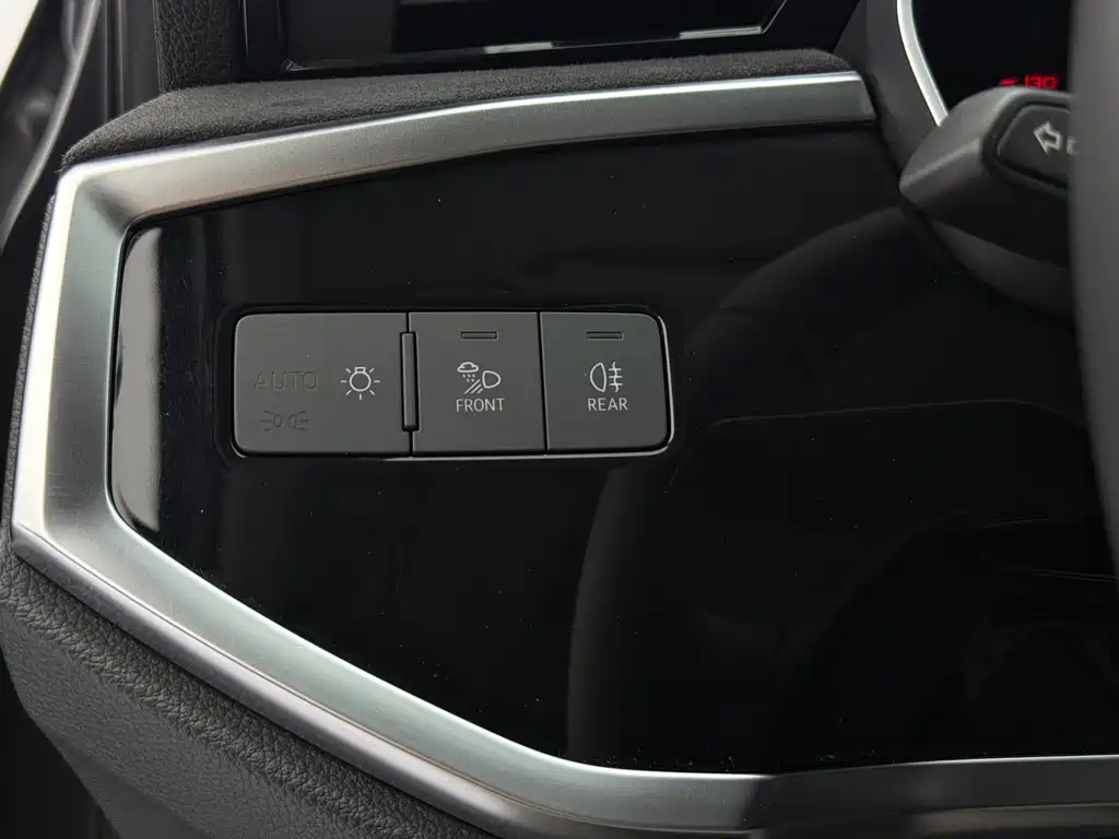 Audi Q3 2022 — фото 19