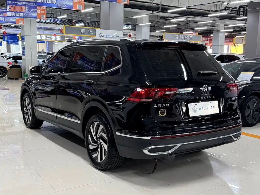 Volkswagen Tiguan L 2023 — фото 6