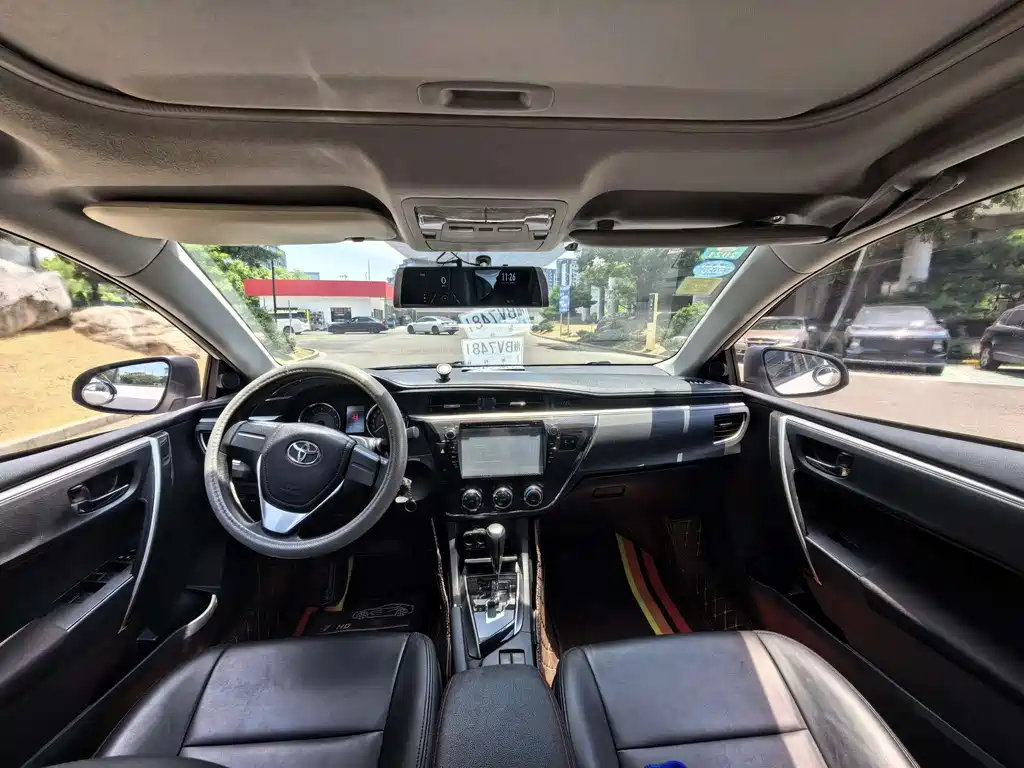 Toyota Corolla 2015