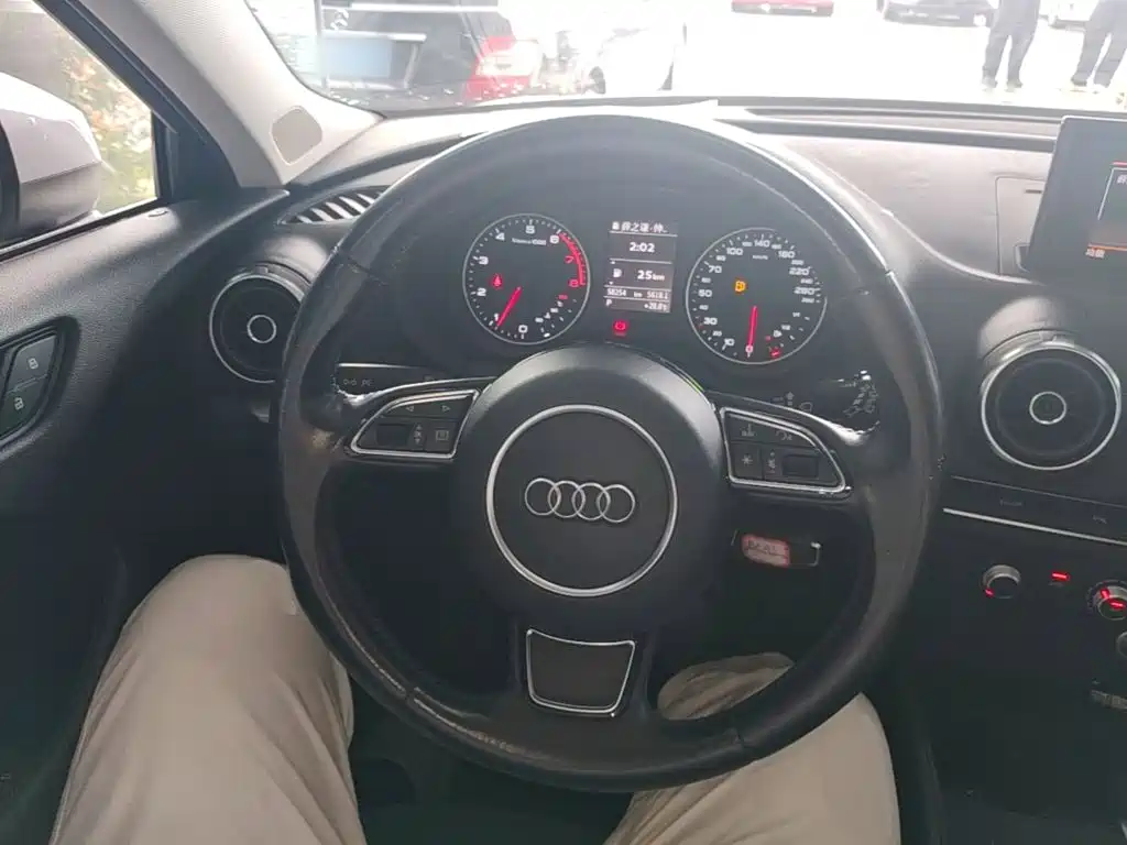 Audi A3 2015 — фото 11