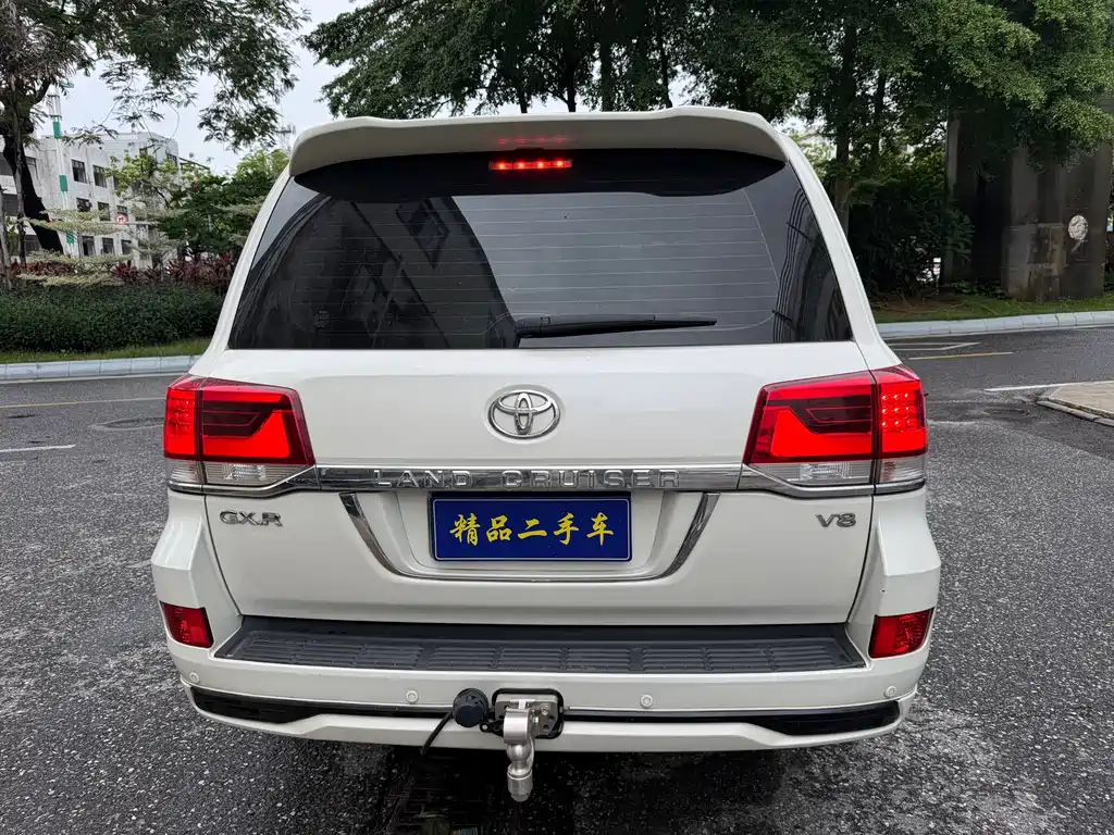 Toyota Land Cruiser 2018 — фото 12