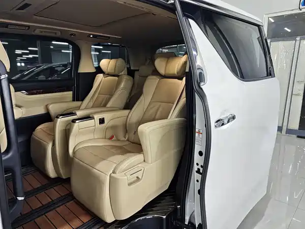 Toyota Alphard 2019