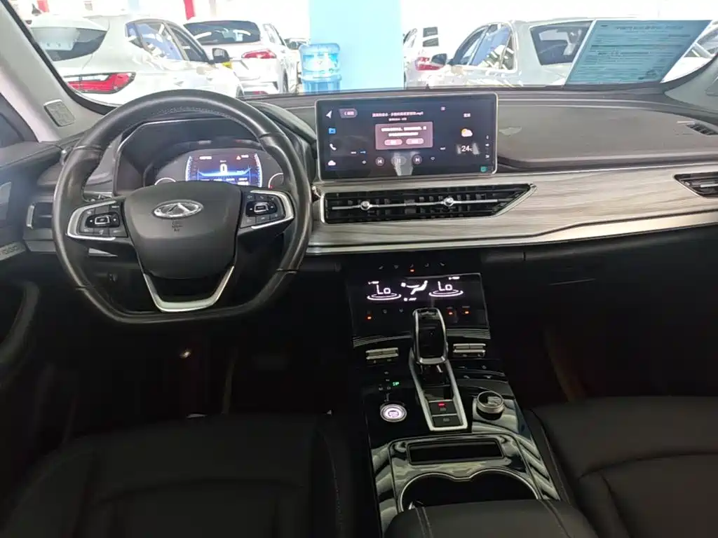 Chery Tiggo 8 2022 — фото 10
