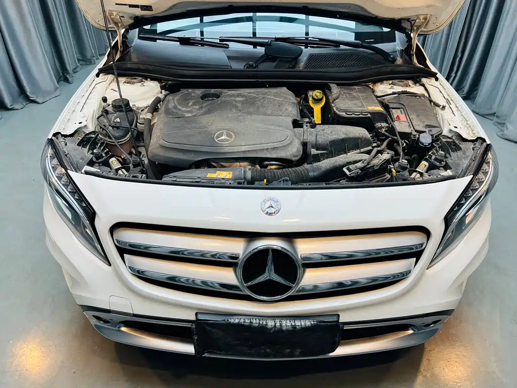 Mercedes-Benz GLA 2015 — фото 19