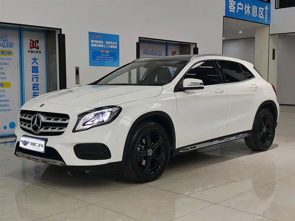 Mercedes-Benz GLA 2020
