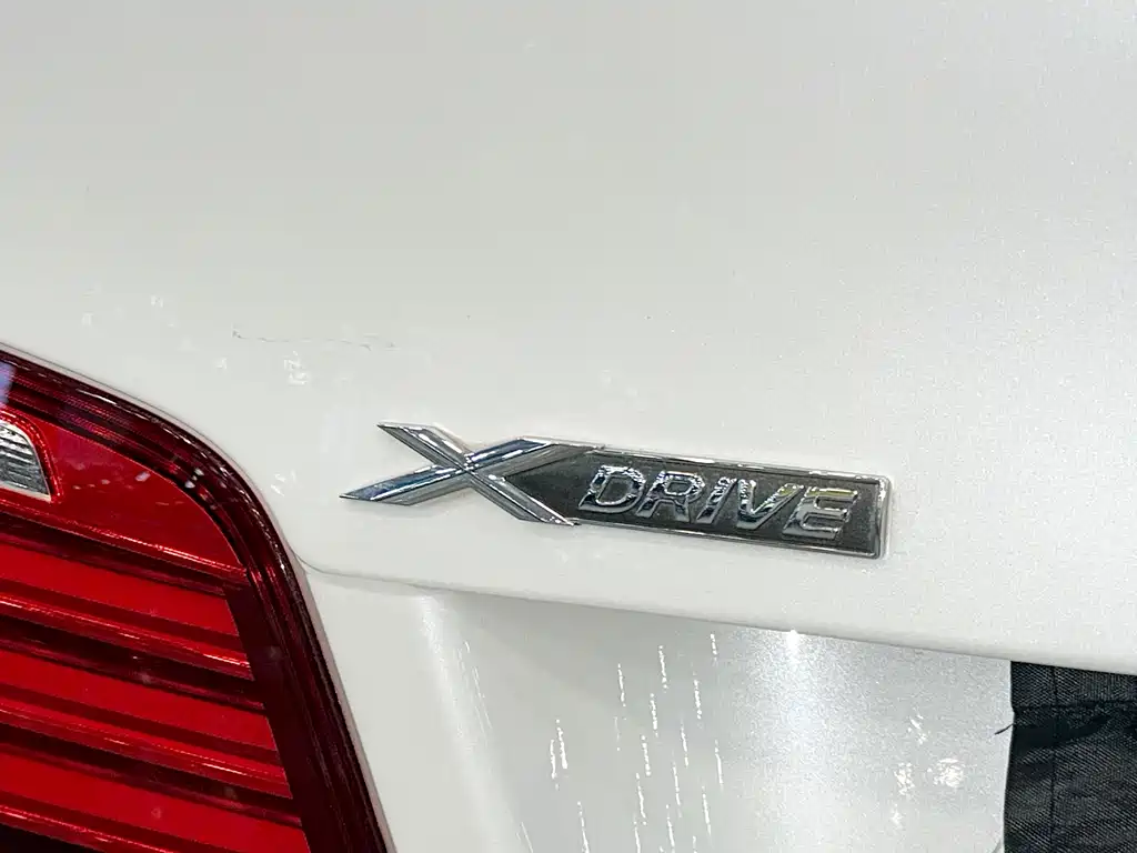 BMW 5 Series 2013 — фото 13