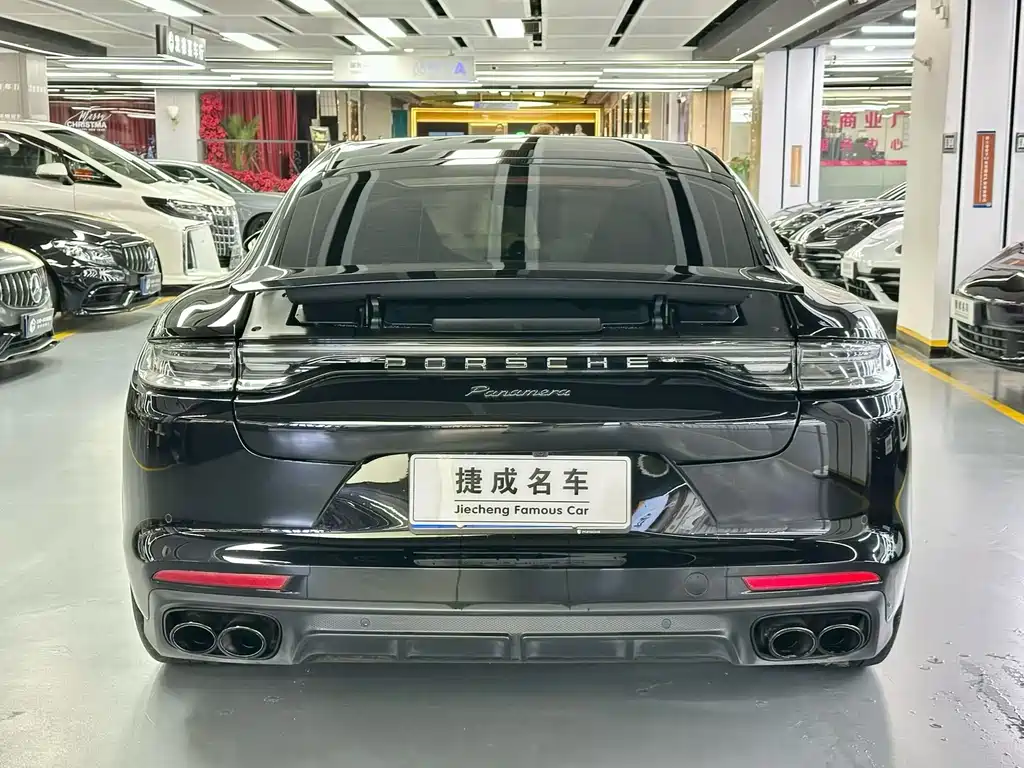 Porsche Panamera 2018 — фото 8