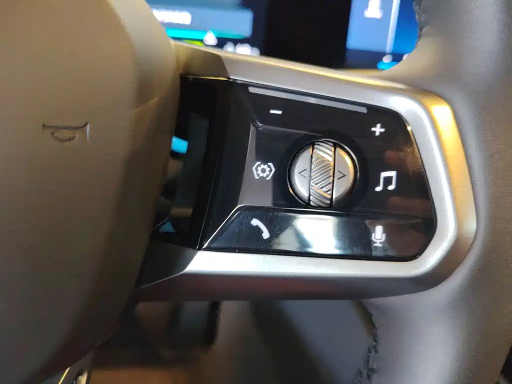 BMW i5 2025 — фото 15