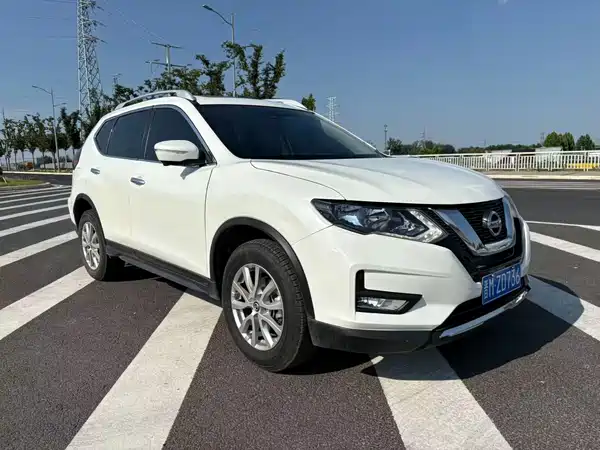 Nissan X-Trail 2025