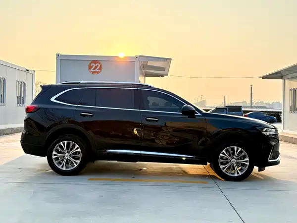 Buick Envision Plus 2023