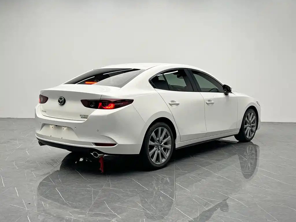Mazda 3 Angkesela 2024