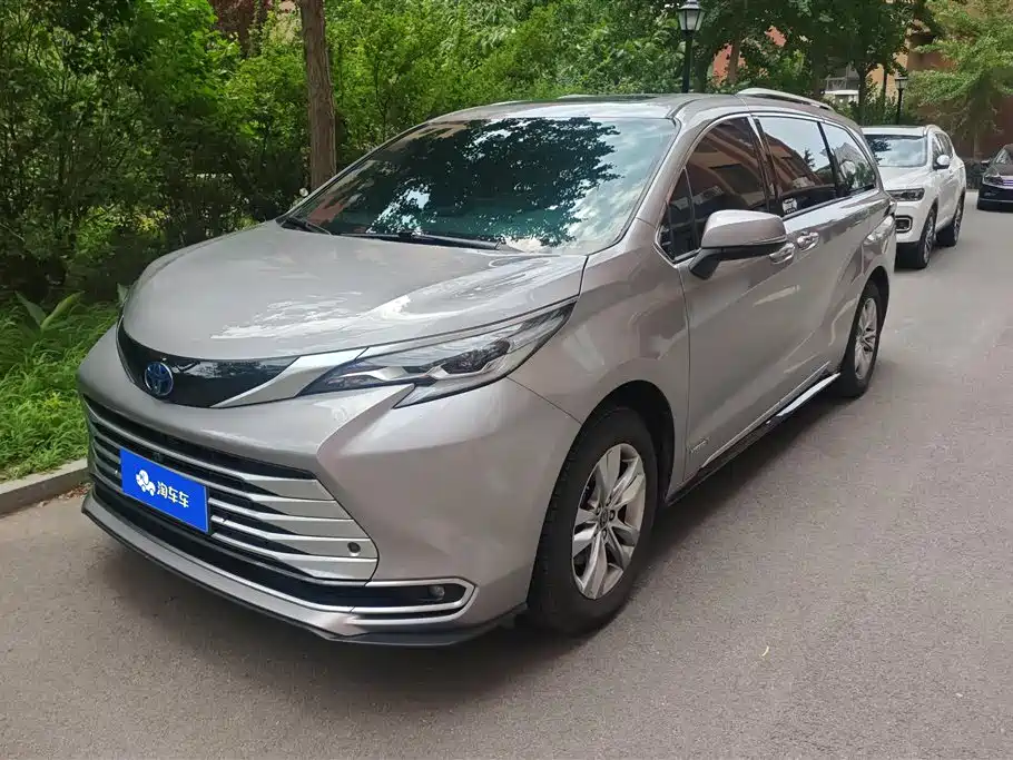 Toyota Sienna 2022