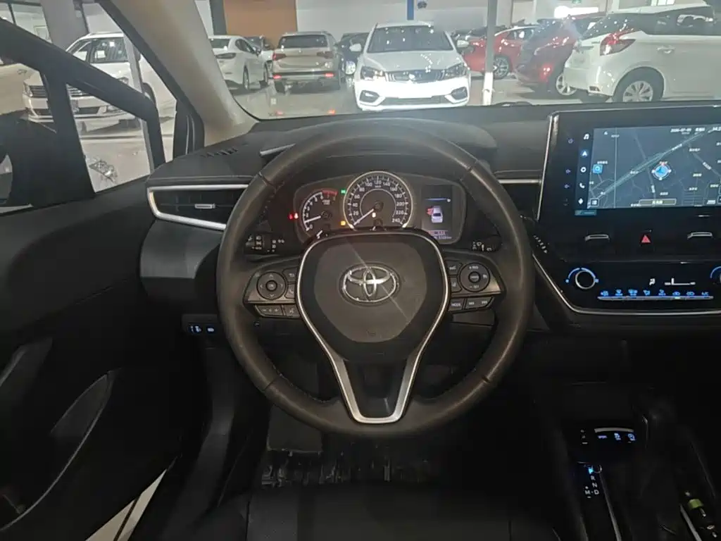 Toyota Corolla 2020 — фото 11