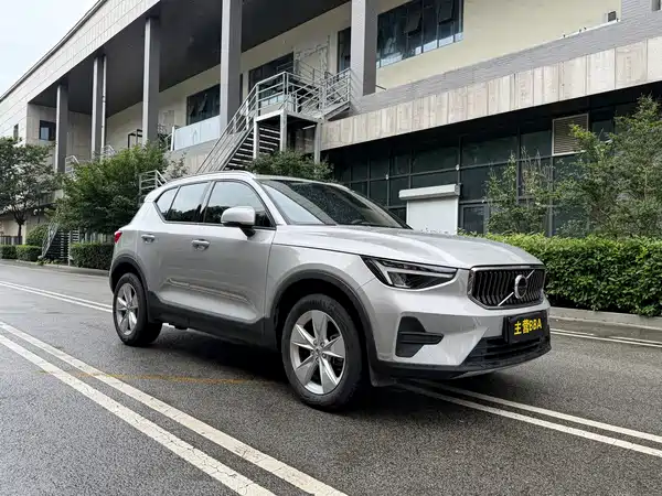 Volvo XC40 2022