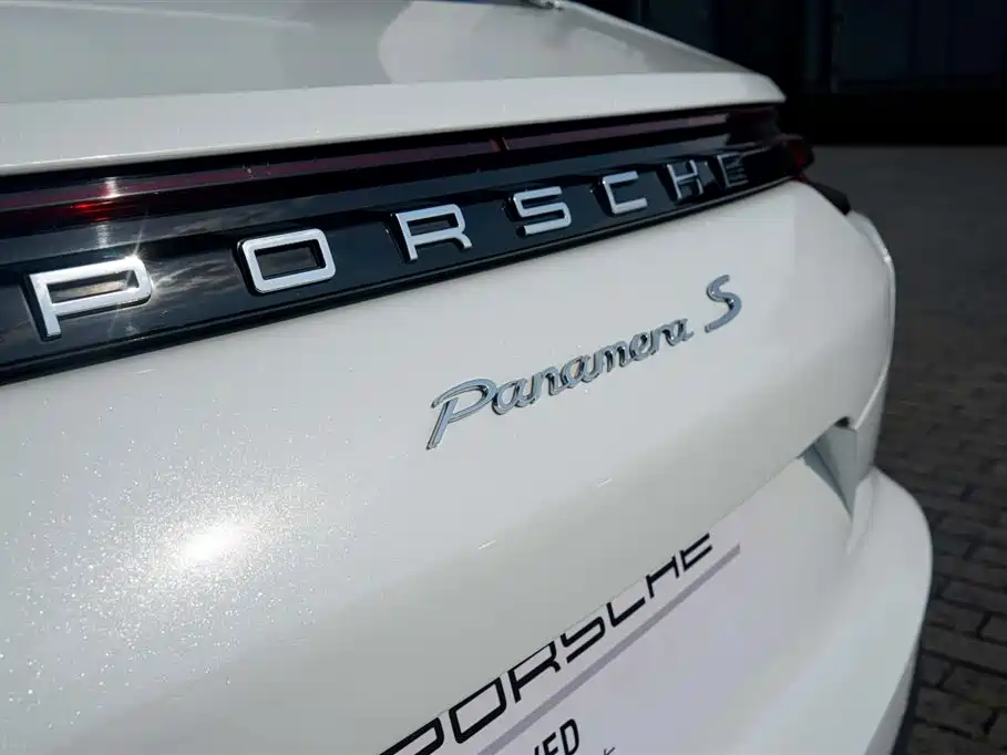 Porsche Panamera 2018 — фото 8