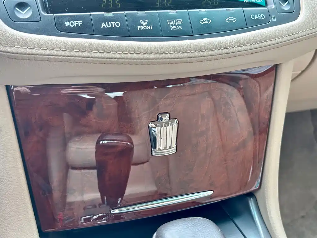 Toyota Crown 2015 — фото 10
