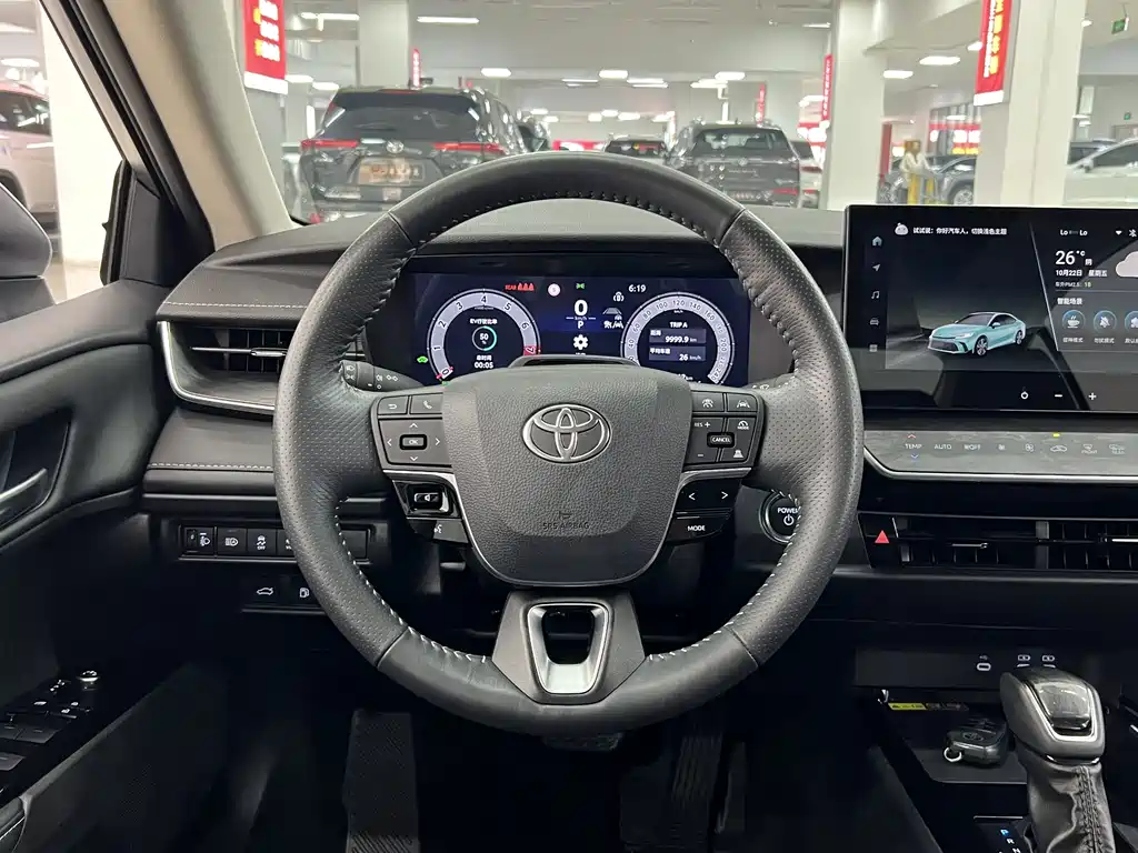 Toyota Camry 2024 — фото 15