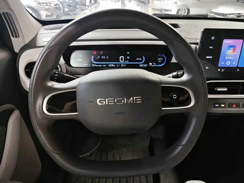 Geely Galaxy Panda 2025 — фото 11