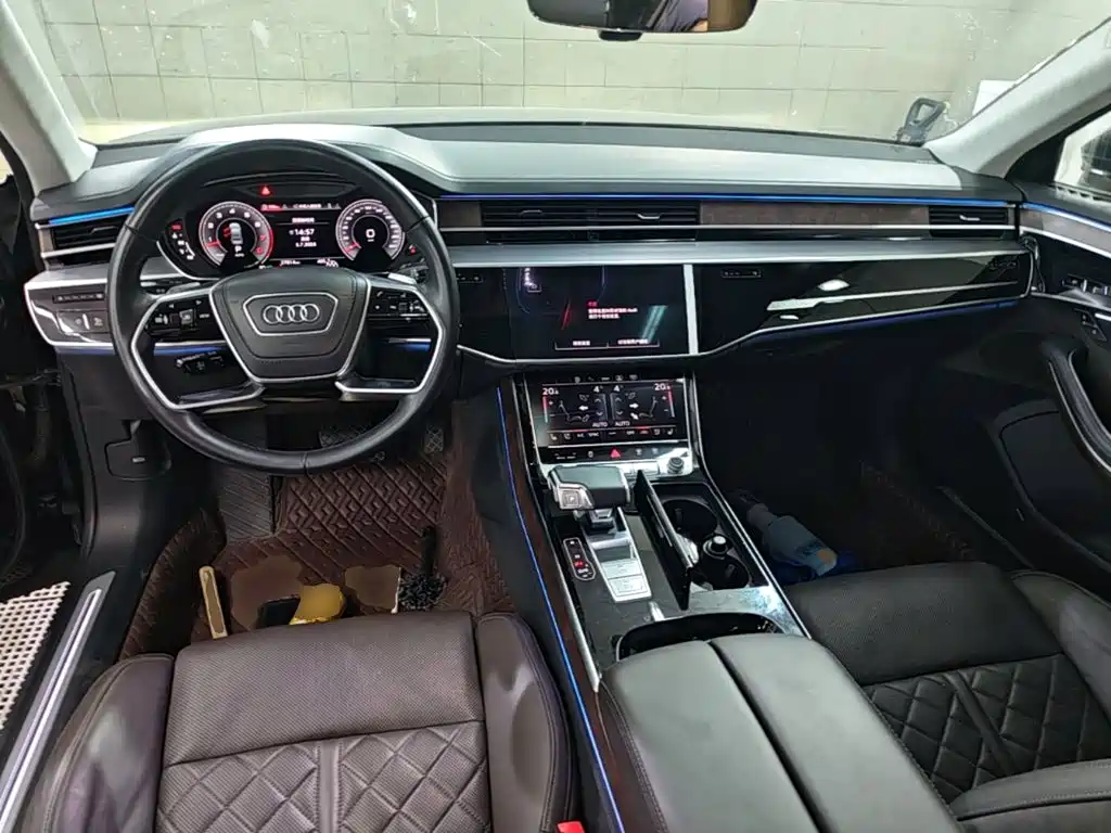 Audi A8 2021 — фото 10