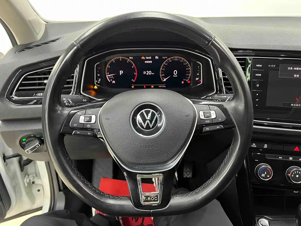 Volkswagen T-Roc 2022 — фото 11