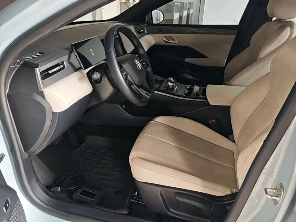 BYD Qin PLUS 2025 — фото 15